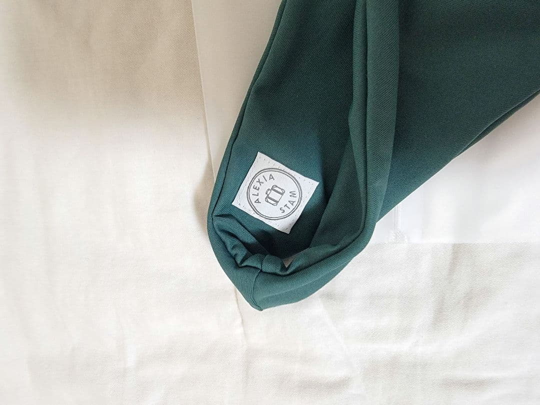 アリシアスタン　ハイレグカット