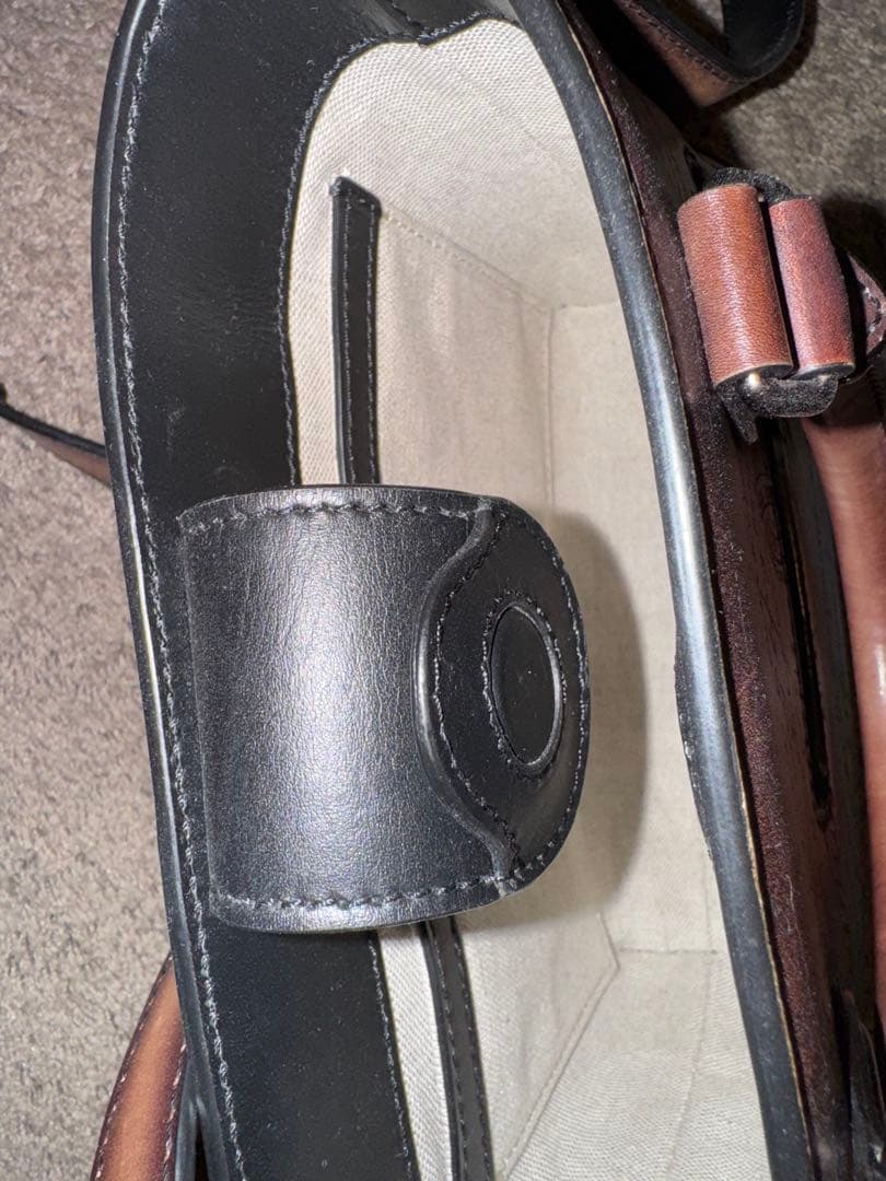 BERLUTI トゥジュール ガリバー スクリットレザー メッセンジャー