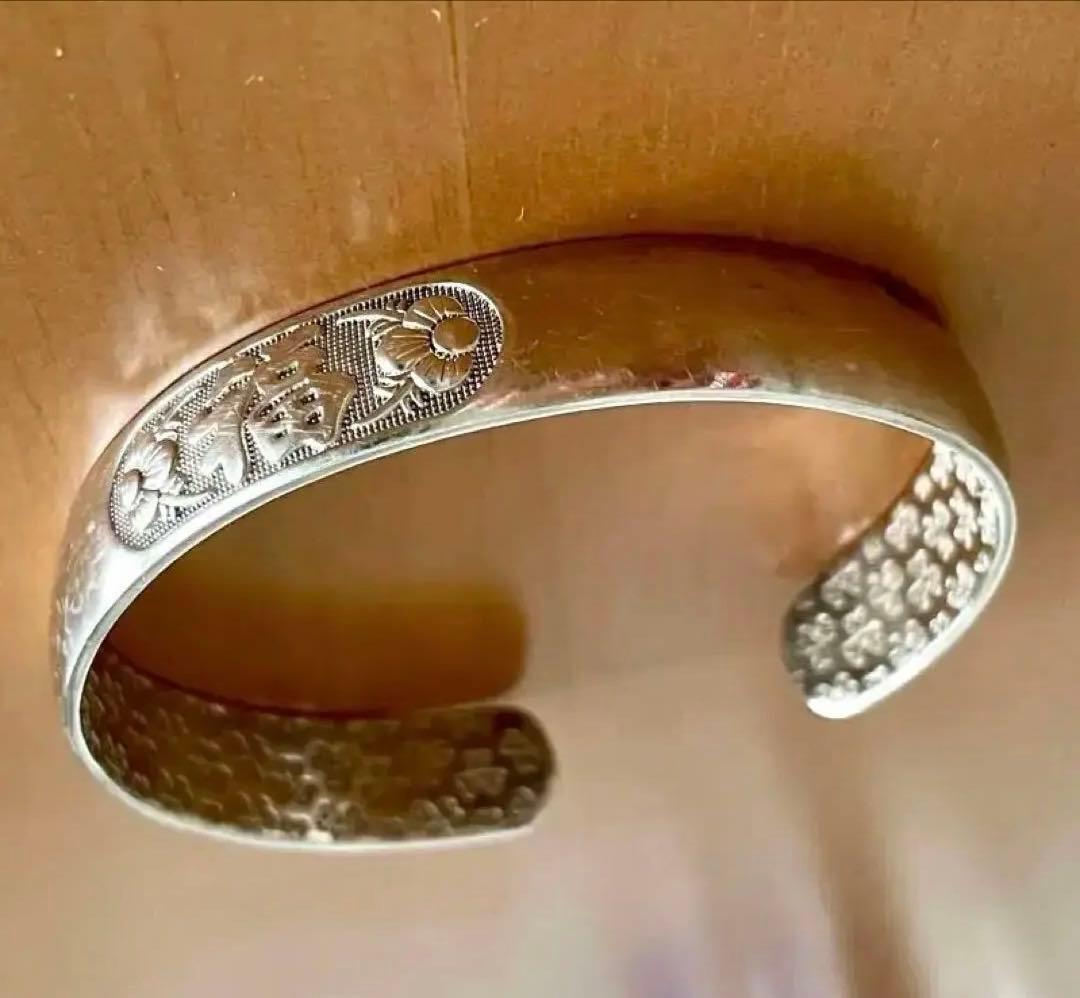 シルバー 花柄 オープンバングル 足银999 重さ41g！再値下げ❗️