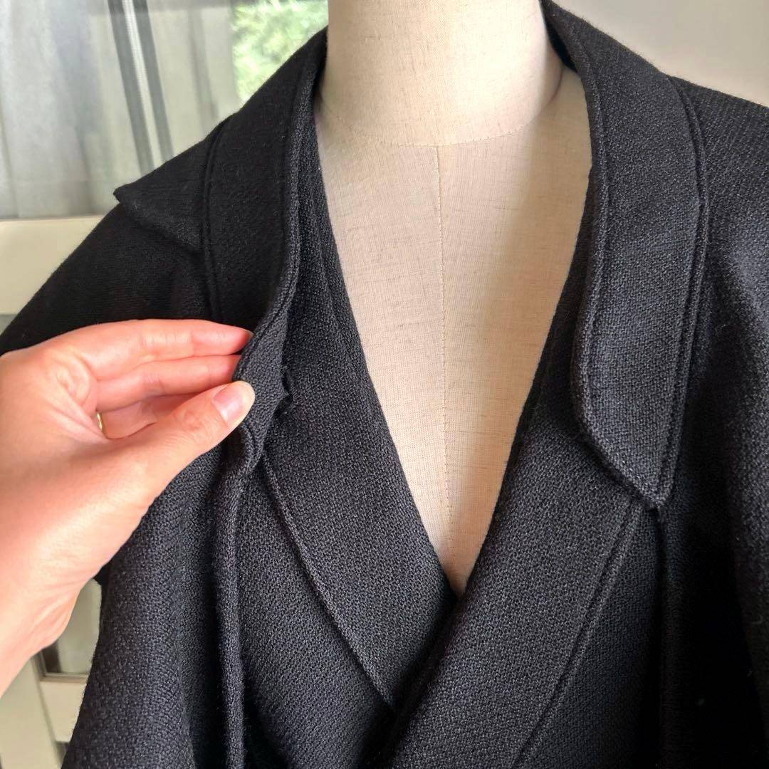 美品　マックスマーラ 素敵なデザインやや厚手で重みあるウール素材　ロングコート