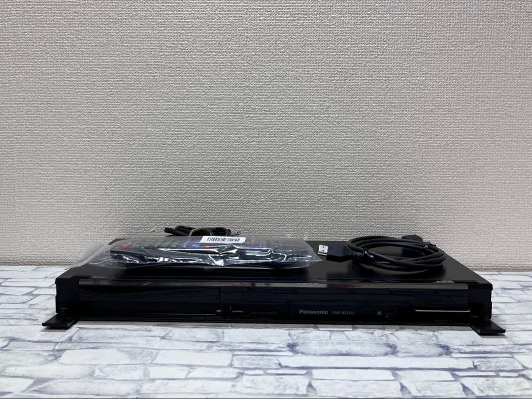 1TB 3番組録画　パナソニック　ブルーレイレコーダー　DMR-BZT665