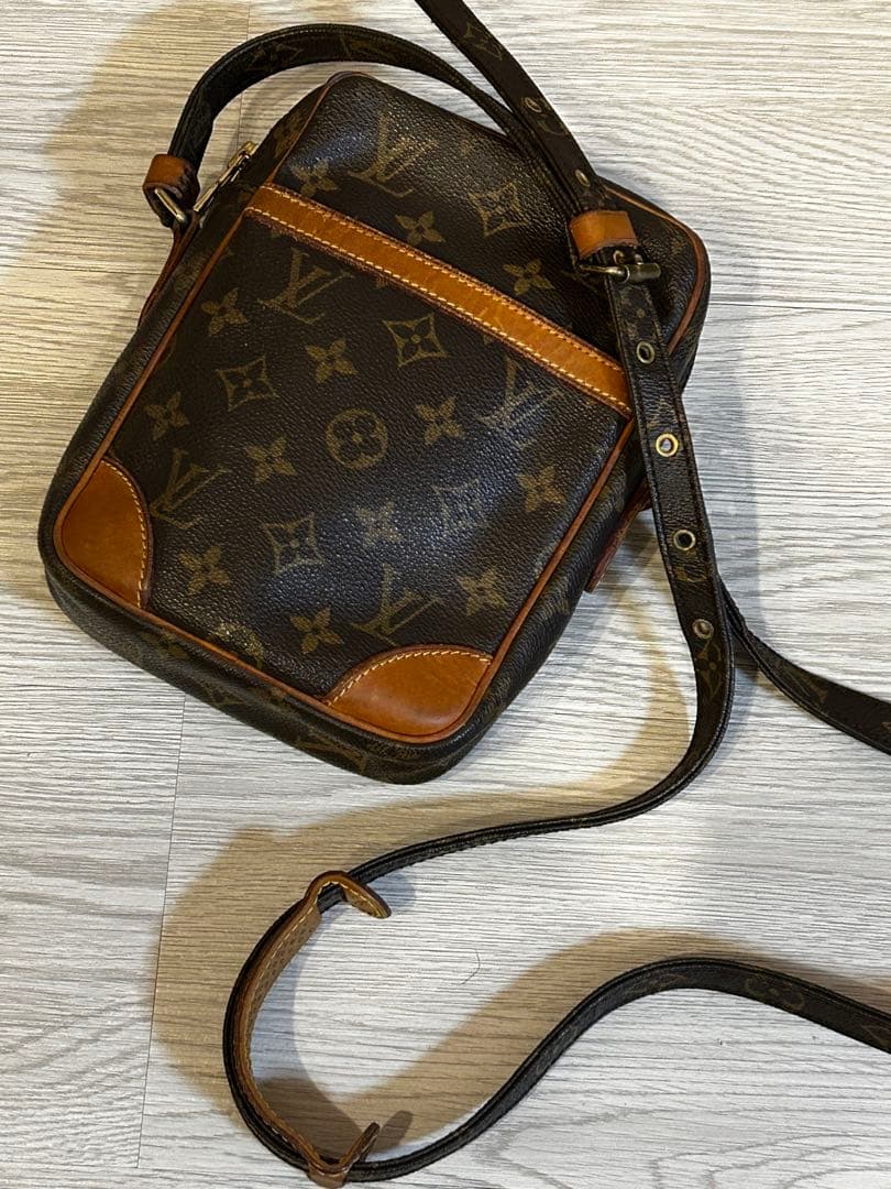ルイヴィトン　ショルダーバッグ/613