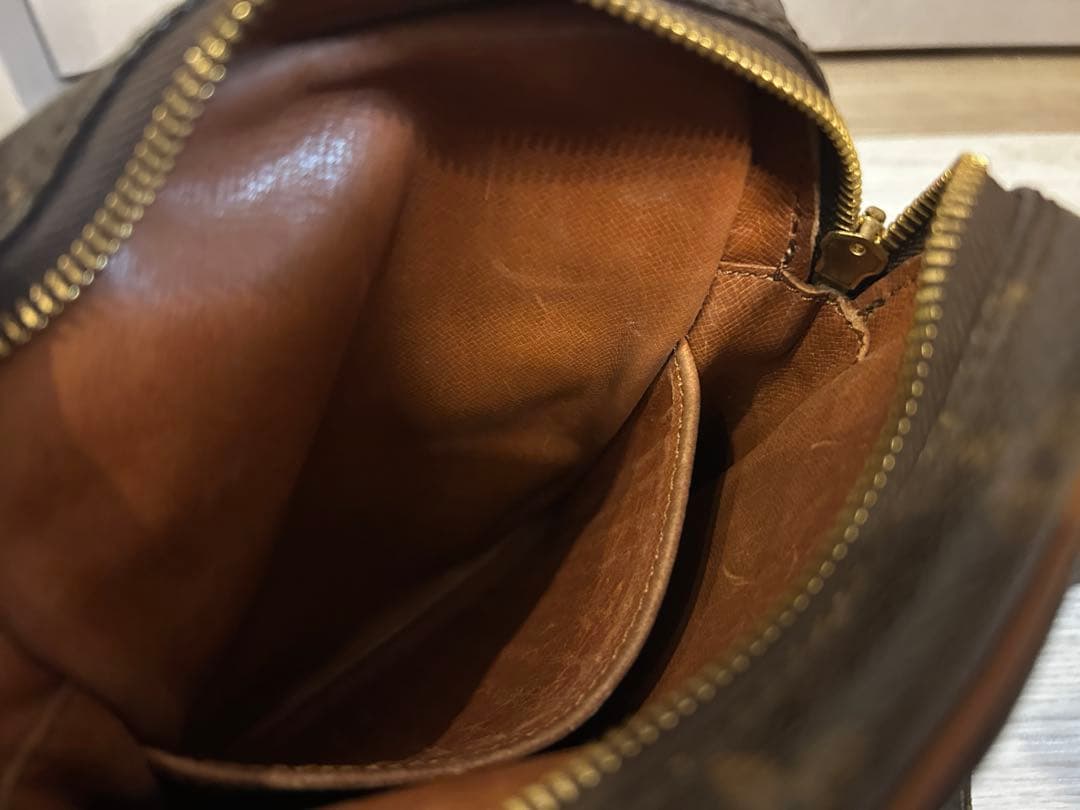 ルイヴィトン　ショルダーバッグ/613