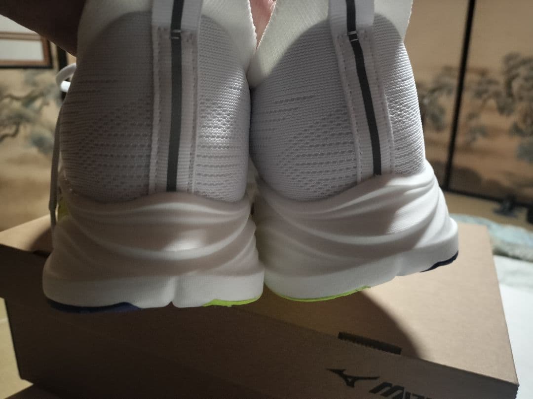 Mizuno ネオゼンランニングシューズ ホワイト26.5