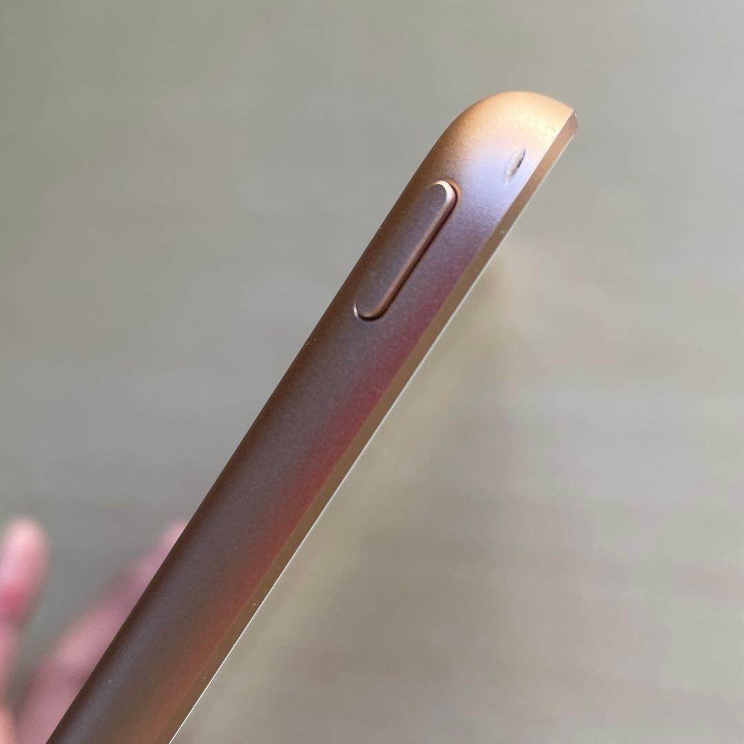 iPad 第7世代　A2197 Wi-Fi　ゴールド　128GB 超美品　#3