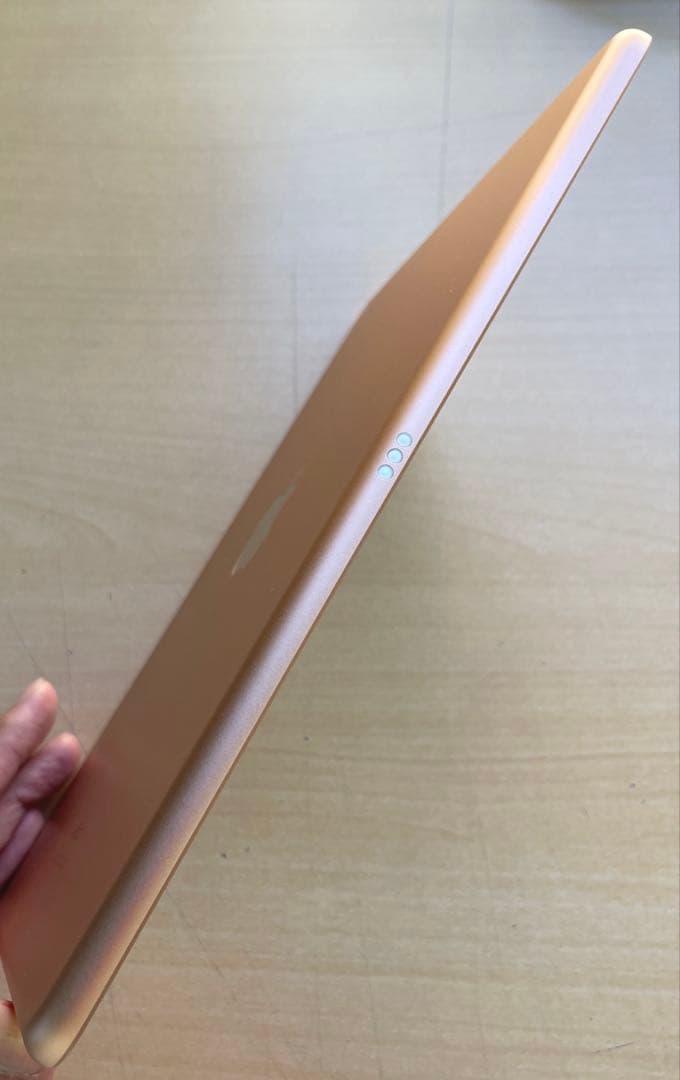iPad 第7世代　A2197 Wi-Fi　ゴールド　128GB 超美品　#3