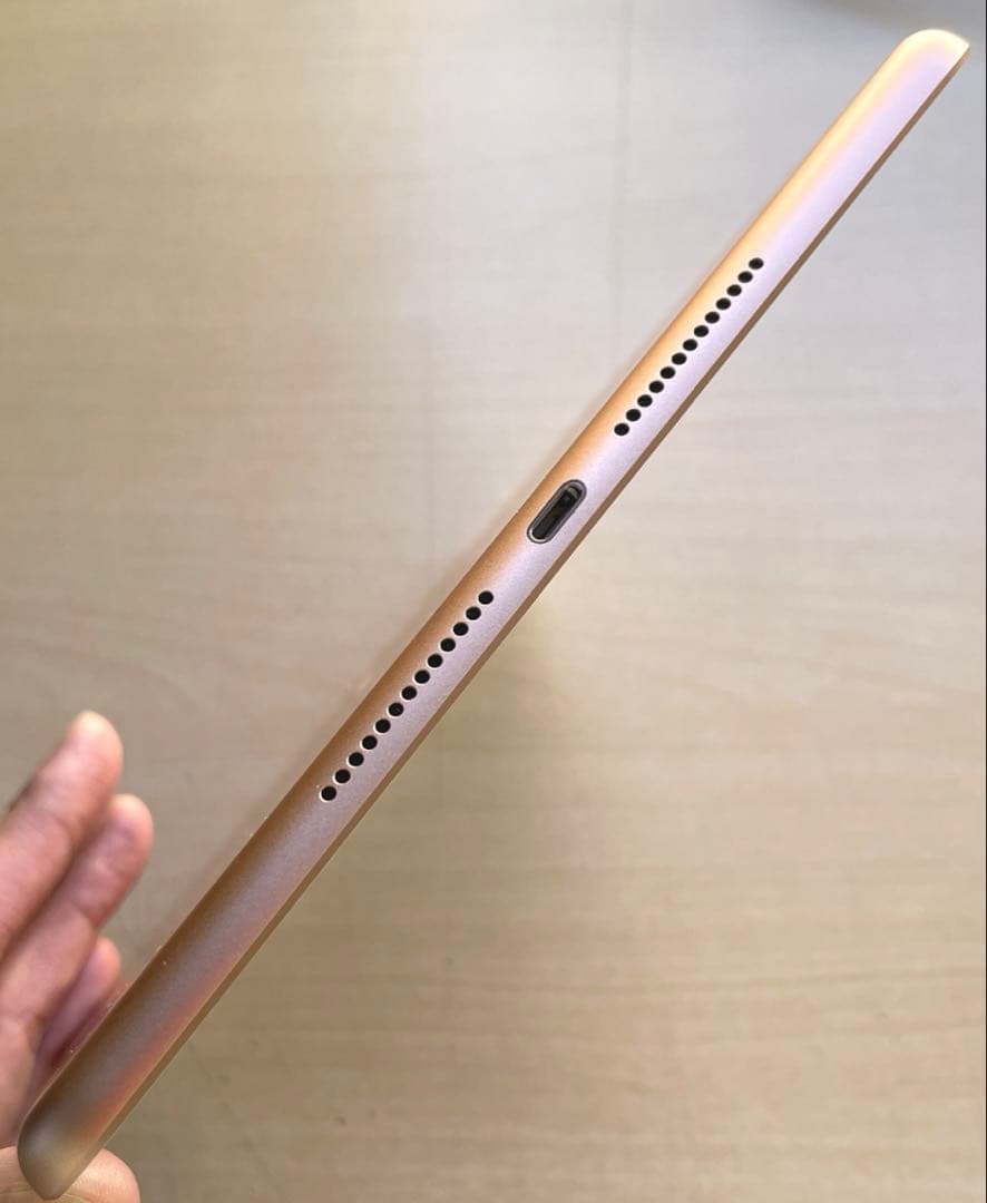 iPad 第7世代　A2197 Wi-Fi　ゴールド　128GB 超美品　#3