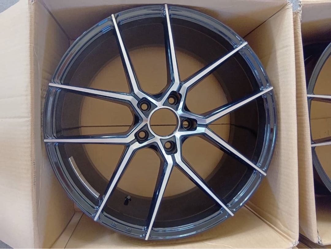 19インチアルミホイールpcd120