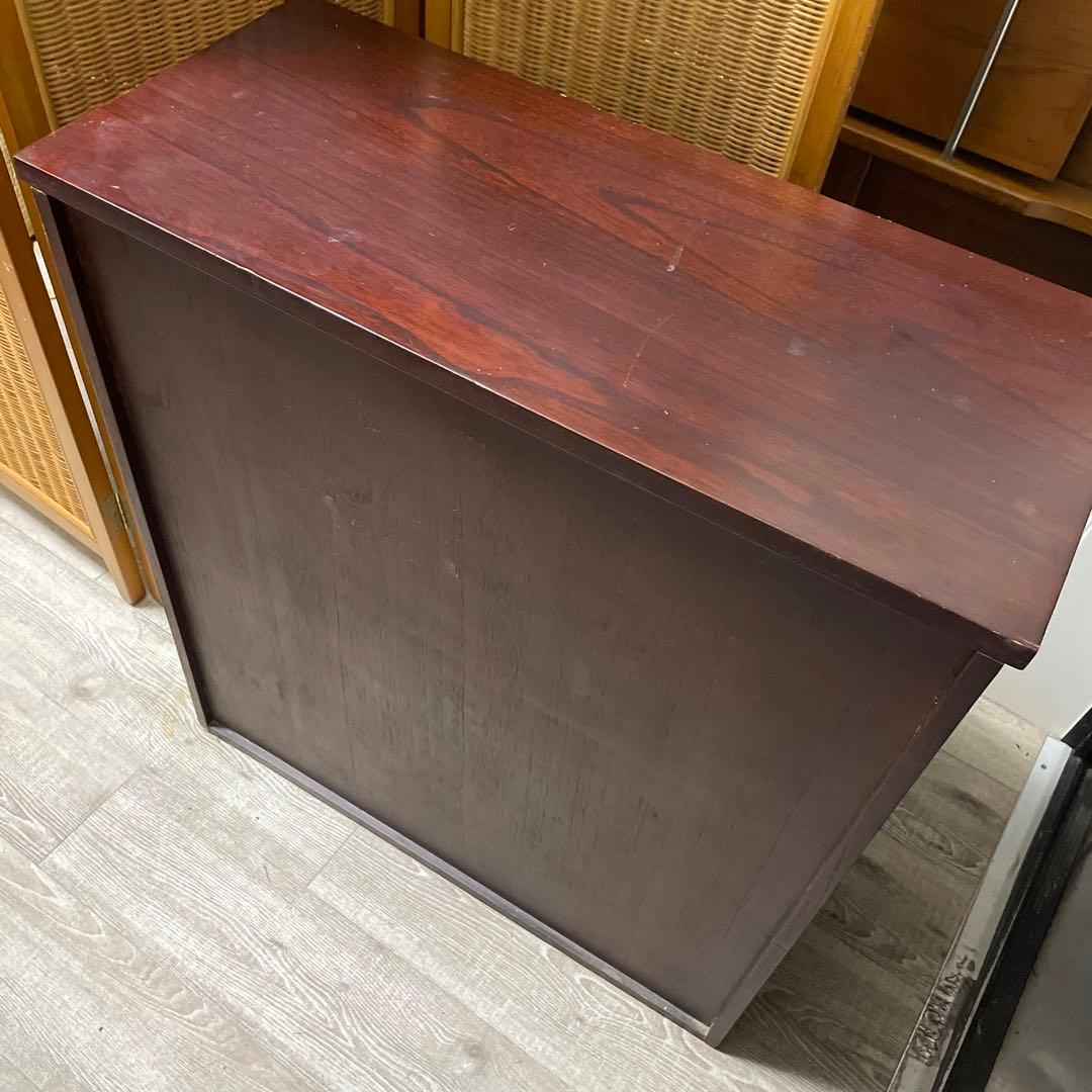 ダークブラウン木製キャビネット 12引き出し 開き棚２つ キャスター付き