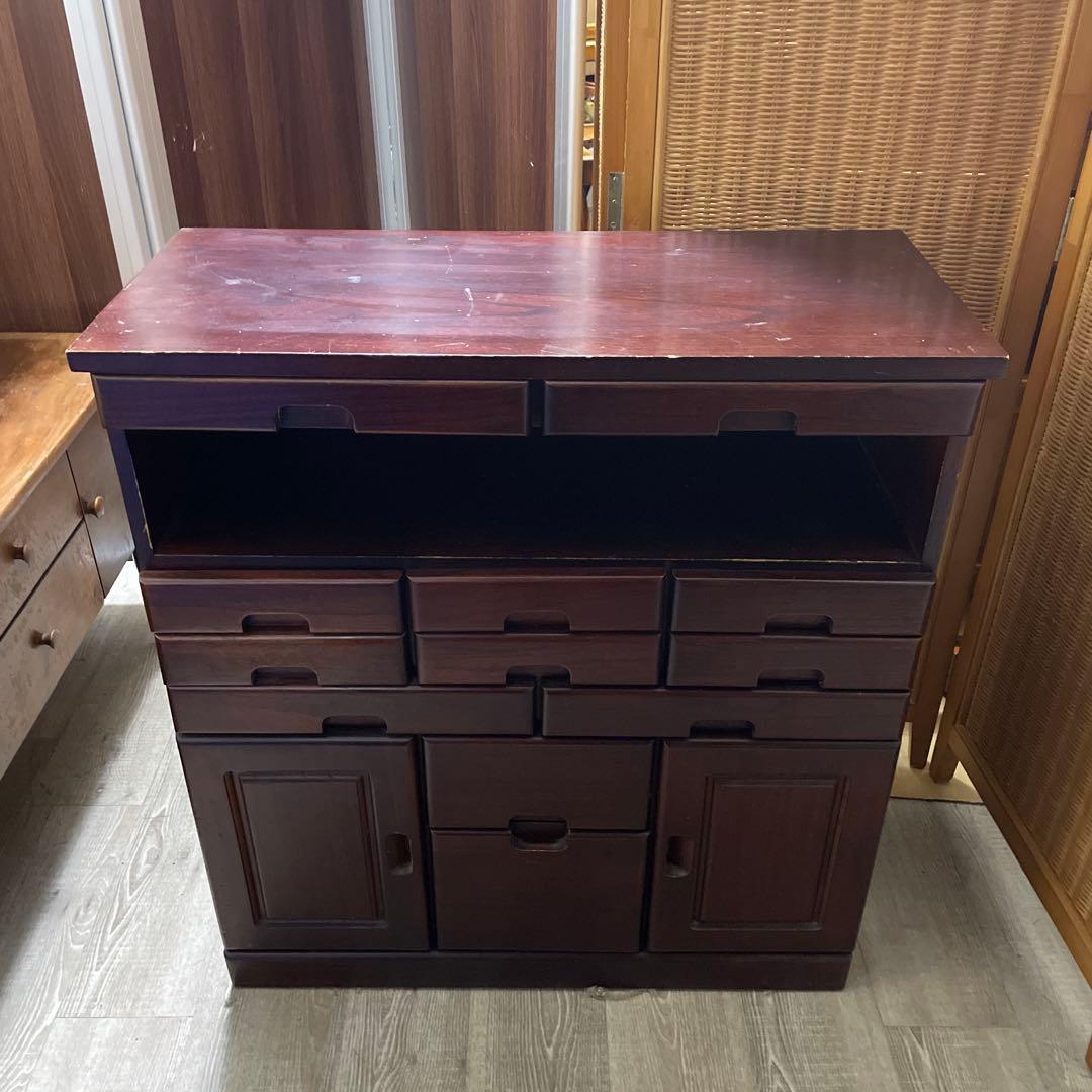 ダークブラウン木製キャビネット 12引き出し 開き棚２つ キャスター付き