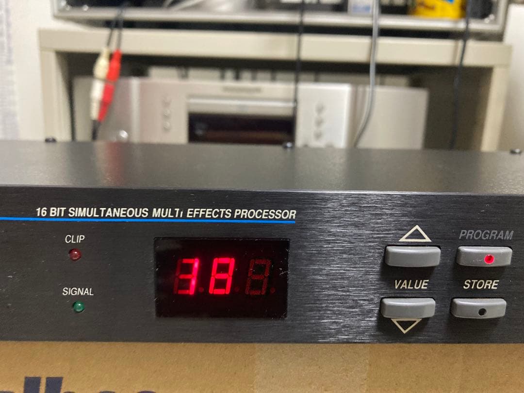 配信機器・PA機器・レコーディング機器 Alesis Midiverb 3