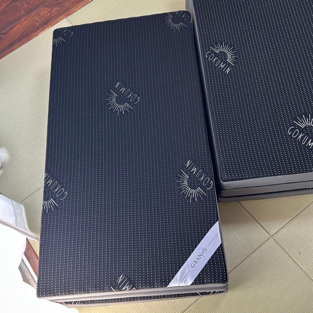 【ほぼ新品】GOKUMINマットレス セミダブル 2層高反発 (1枚目)