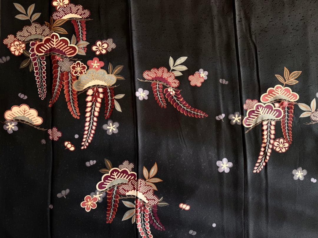 二尺袖　振袖　訪問着　黒地　松 梅 藤