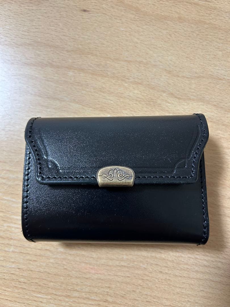 池之端銀革店　コンパクト財布ブラック DCR-1040