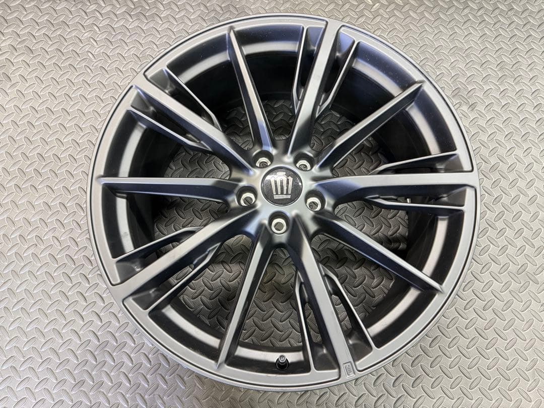 トヨタ　クラウン　エステート　70th 21インチ マットブラックホイール