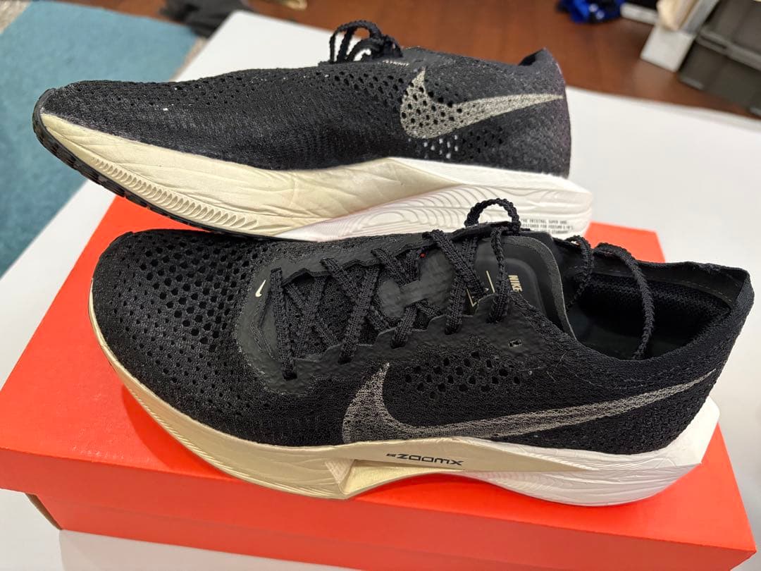 ナイキ　ヴェイパーフライネクスト%3 ランニングシューズ 25.5 ㎝　H4