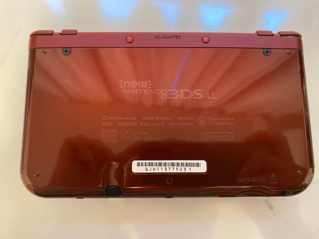 Newニンテンドー 3DS LL メタリックレッド+ソフトセット