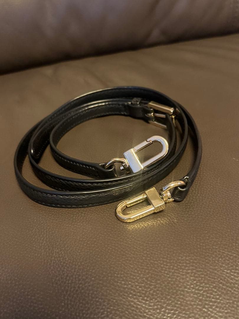 かっちゃん様　Tory Burch ショルダーバッグ　ブラック　レザー　シボ革