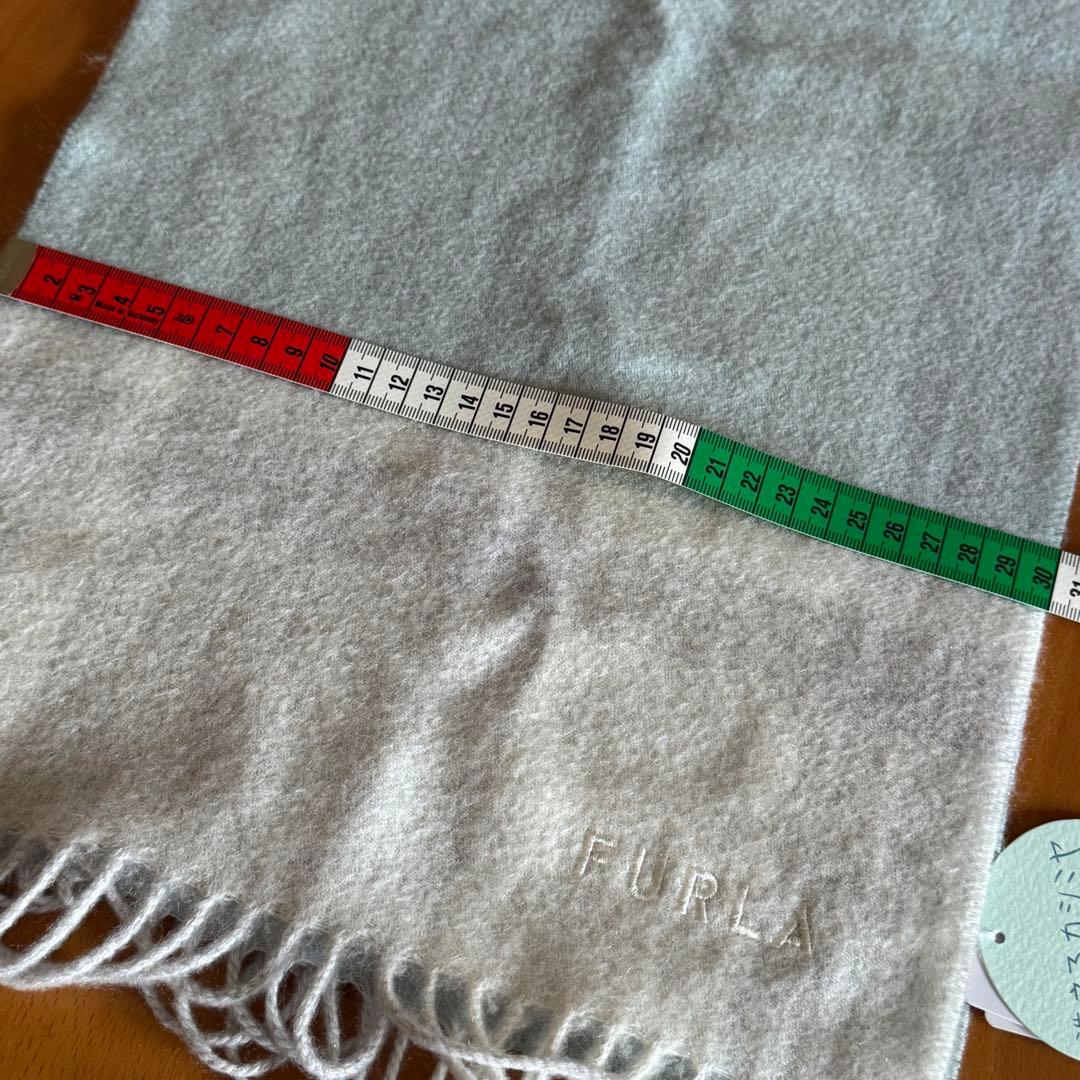 【未使用新品】FURLA 洗えるカシミヤ ラメ入りフリンジ マフラー ホワイト系