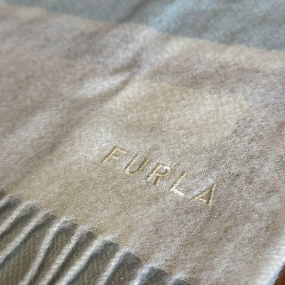 【未使用新品】FURLA 洗えるカシミヤ ラメ入りフリンジ マフラー ホワイト系