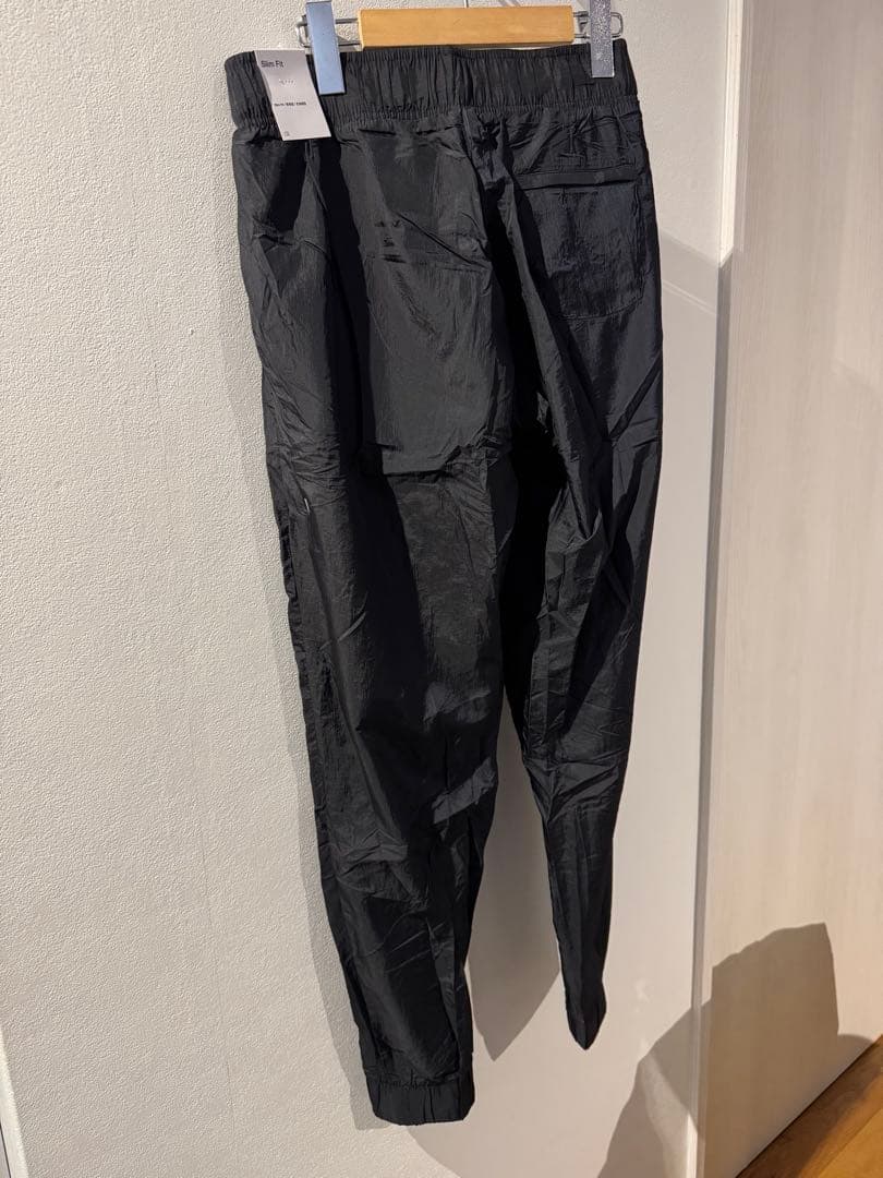 新品！NIKE ナイロン　セットアップ　上下セット