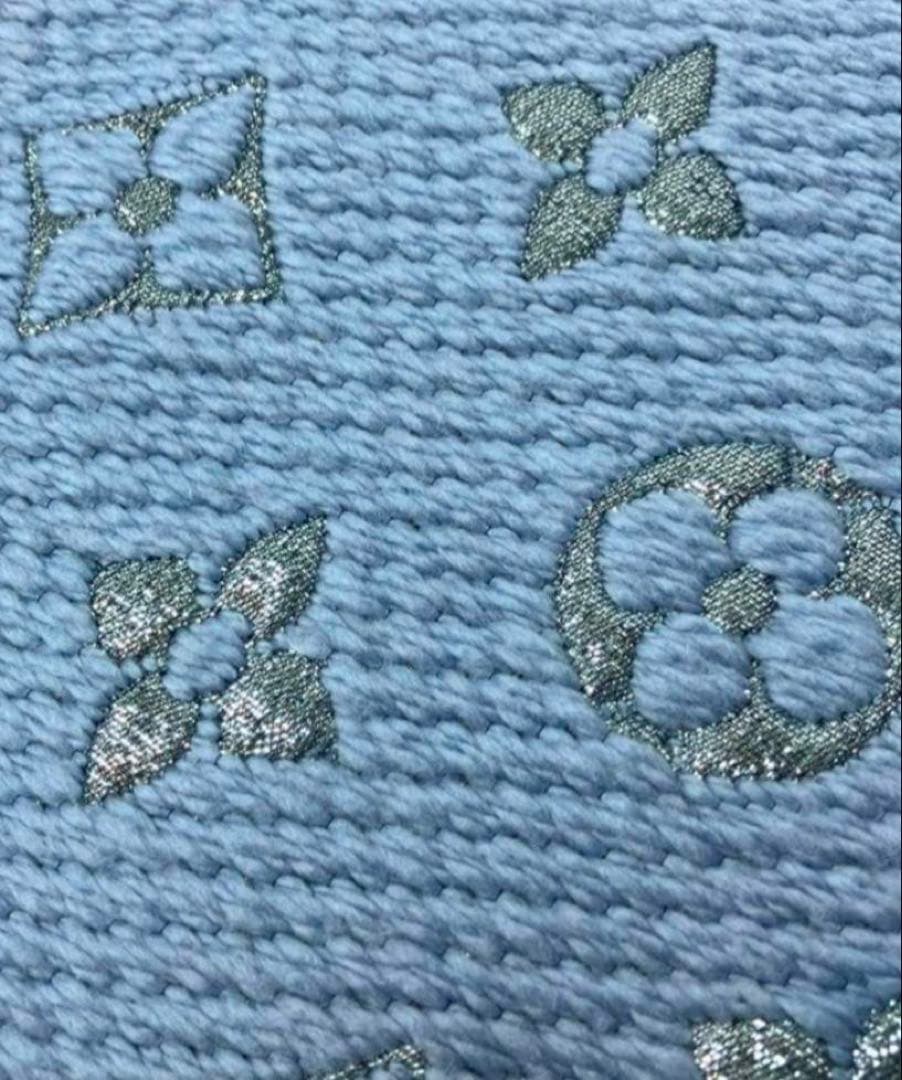 ルイヴィトン エシャルプ・ロゴマニア シャイン ライトブルー マフラー