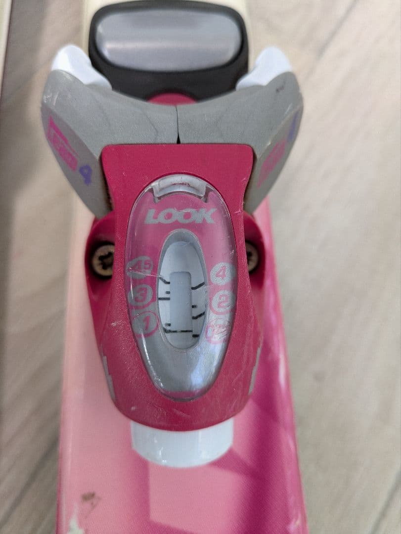 ジュニアスキー　KAZAMA スキー板 ✕ 靴 ✕　ストック　３点セット ピンク