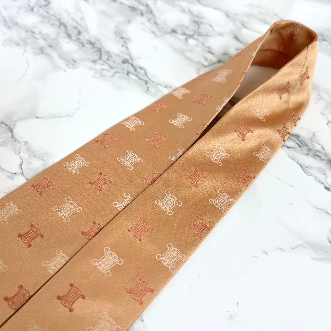 ✨未使用クラス✨CELINE ブランドの象徴　全面トリオンフロゴ仕様① ネクタイ