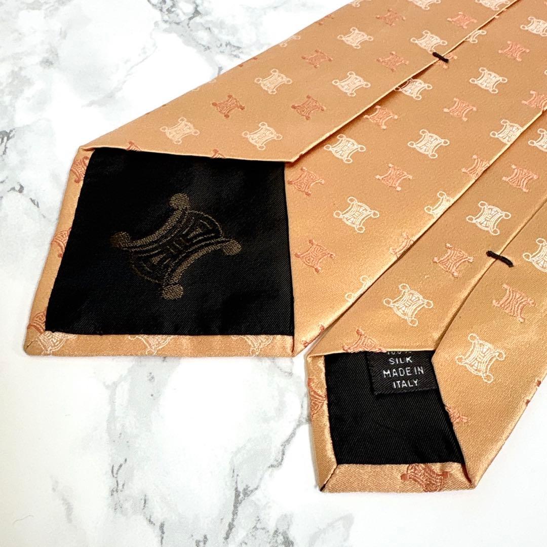 ✨未使用クラス✨CELINE ブランドの象徴　全面トリオンフロゴ仕様① ネクタイ