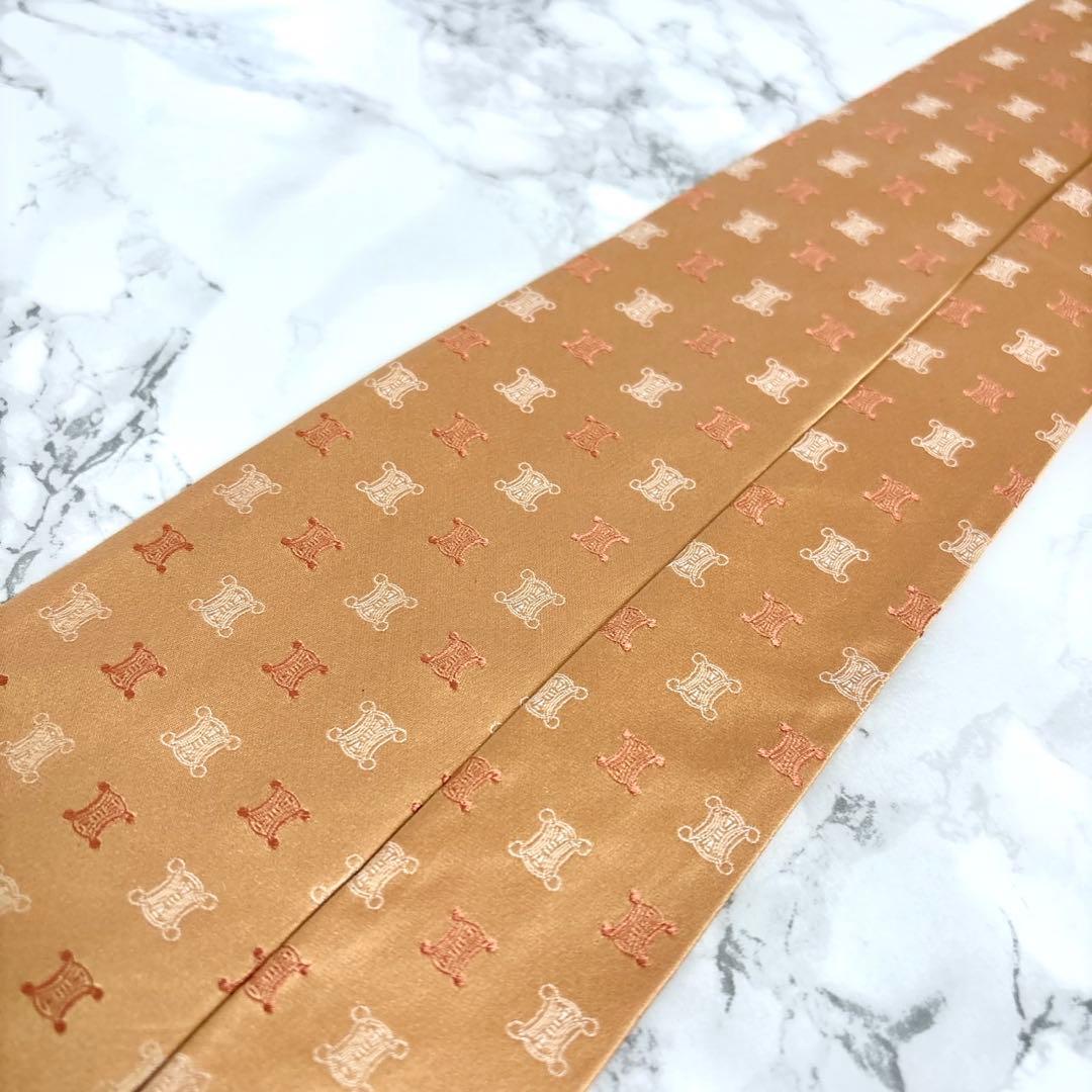 ✨未使用クラス✨CELINE ブランドの象徴　全面トリオンフロゴ仕様① ネクタイ