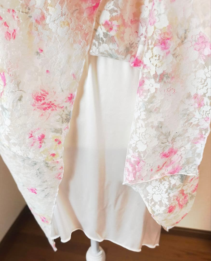 リズリサレースワンピース