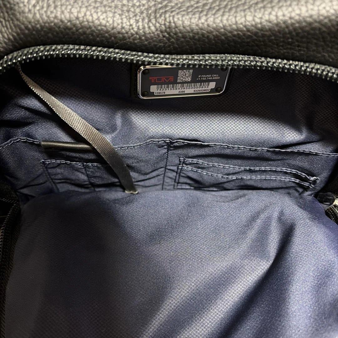 [新品未使用] TUMI ブラック レザー リュック