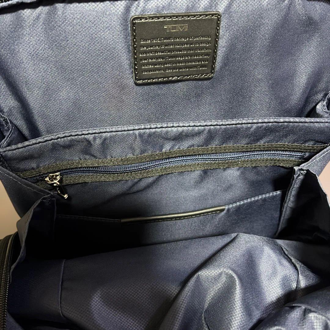 [新品未使用] TUMI ブラック レザー リュック