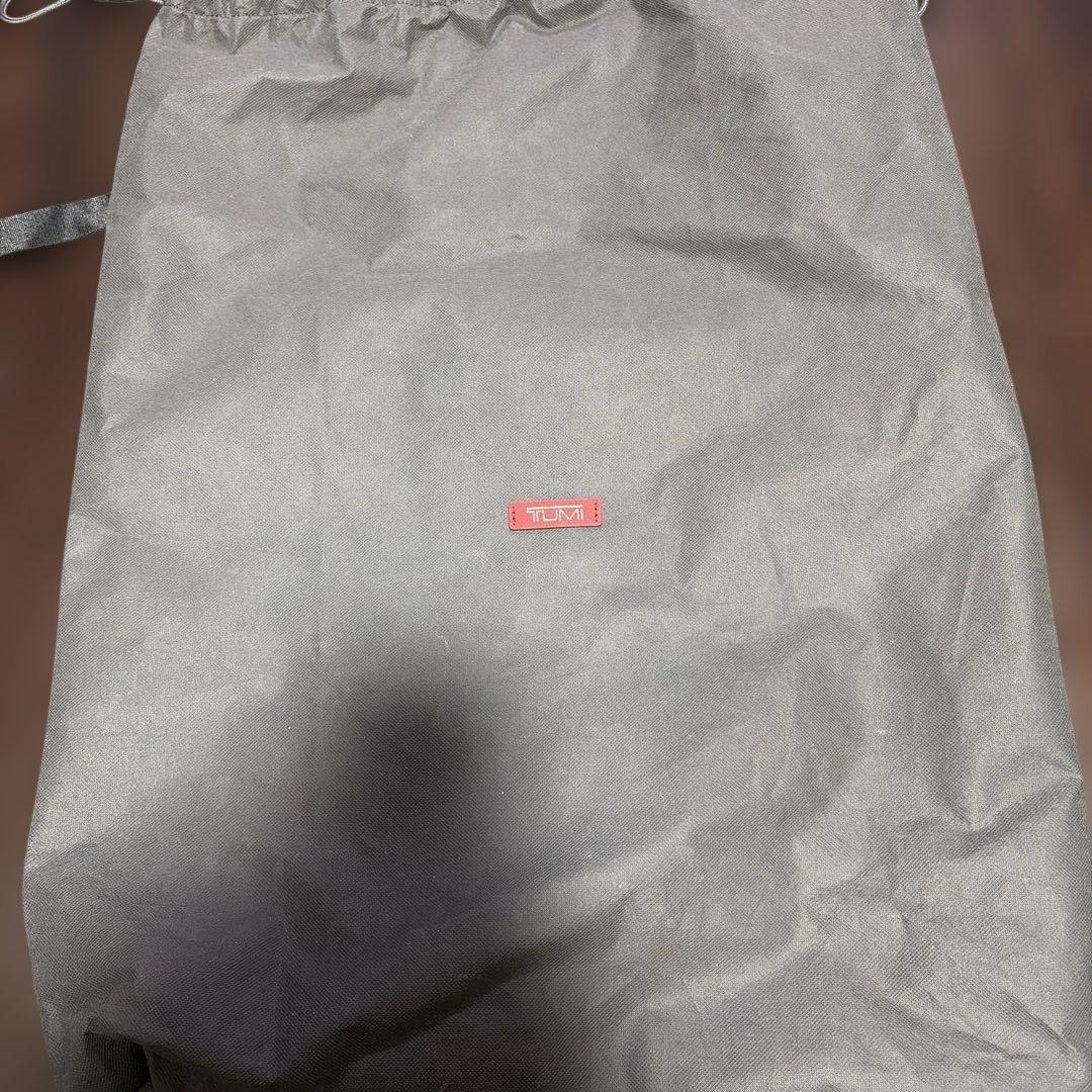[新品未使用] TUMI ブラック レザー リュック
