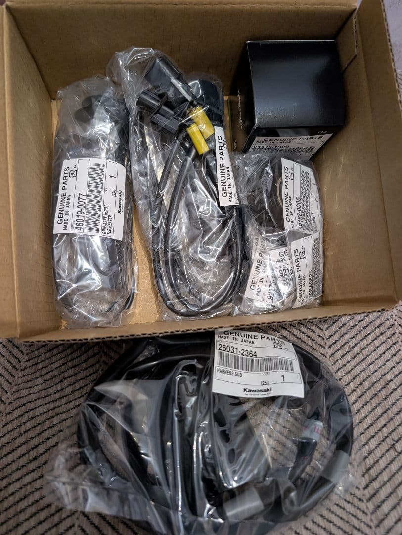 Kawasaki 純正 Z900RSグリップヒーター 99994-1335