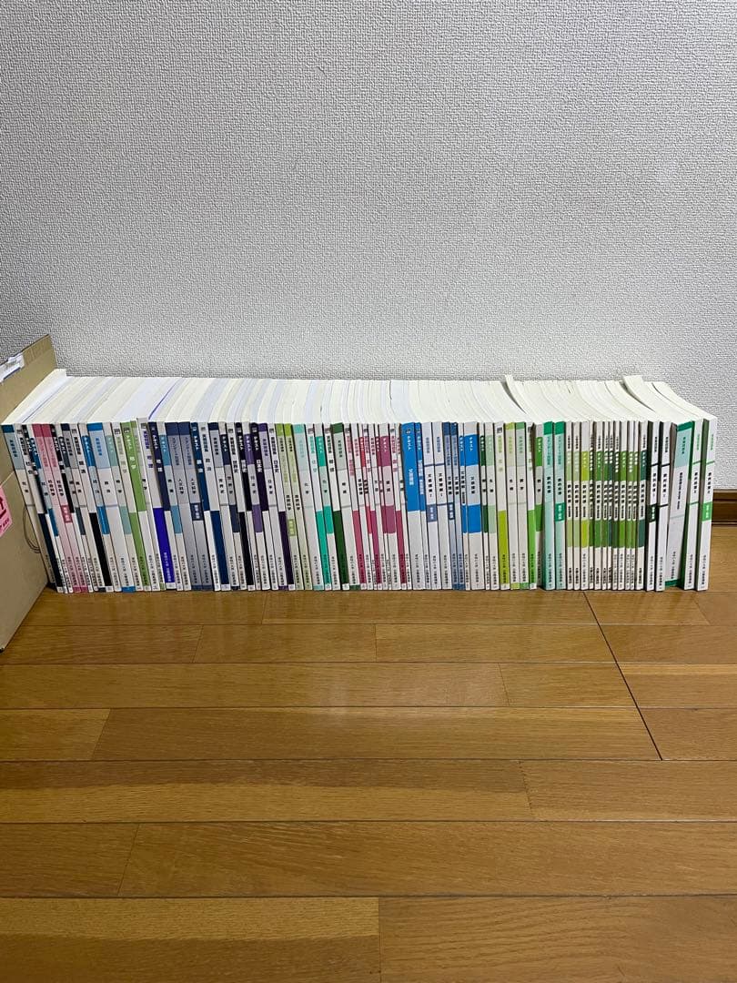 大原　公務員講座　テキスト、実戦問題集，スタンダード問題集，問題集，解答解説集