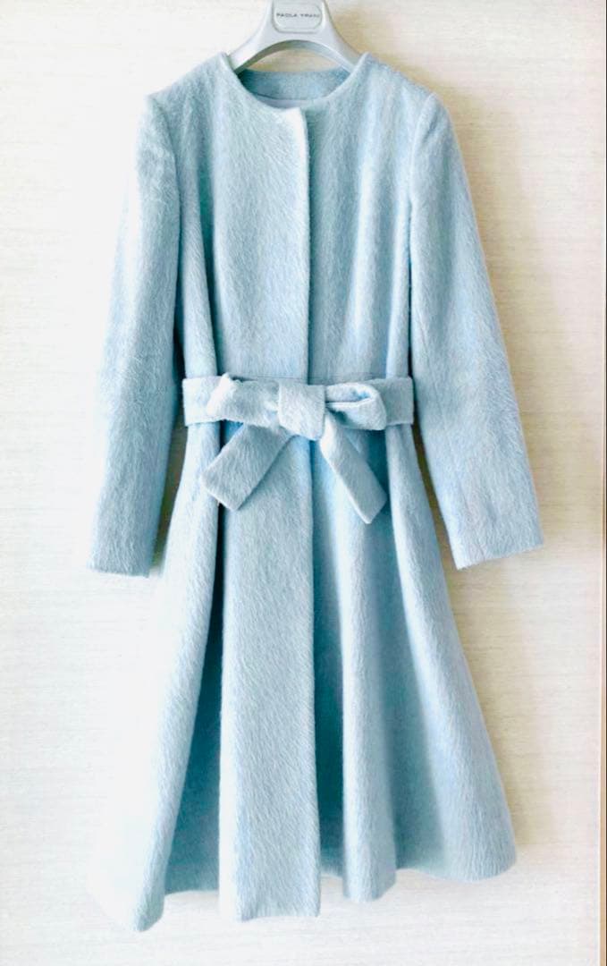 美品　パオラフラーニ　ロングコート　ノーカラー　共布ベルト付　水色　ブルー