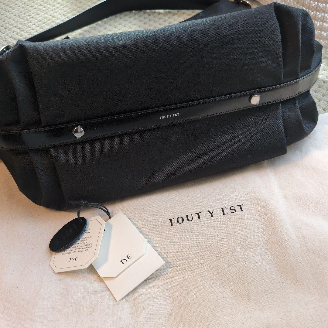 TOUT Y EST　カノ トワルバッグ　ブラック