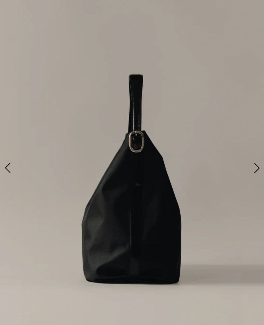 TOUT Y EST　カノ トワルバッグ　ブラック