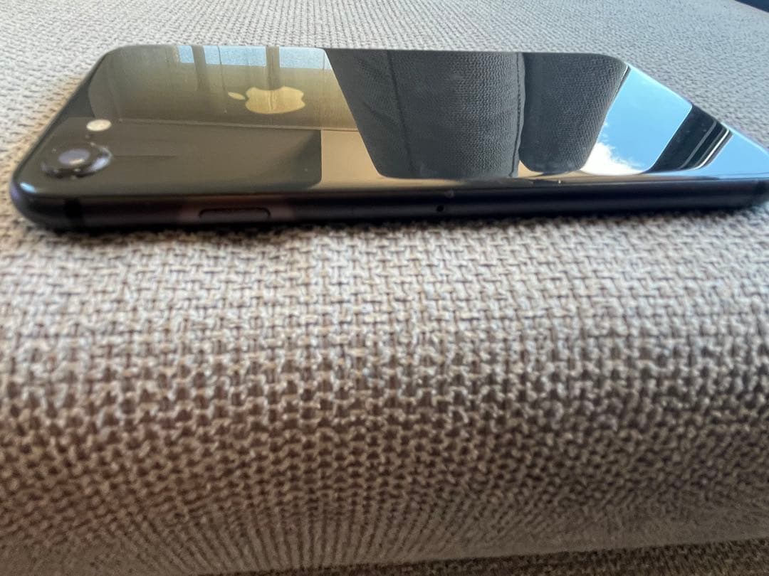 Apple iPhone 8 ブラック 本体　美品