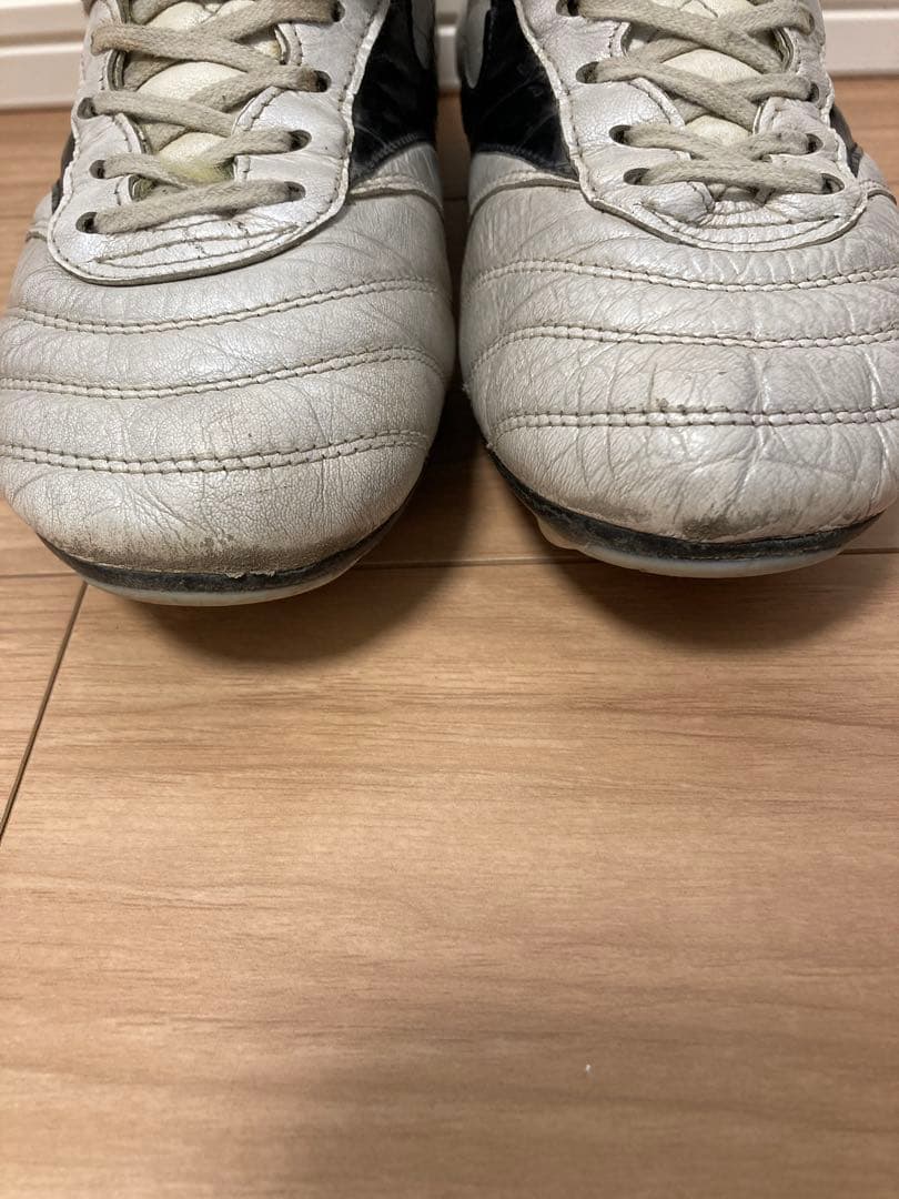 本日限定価格【廃盤(白 シュータン付)】モレリア2 ミズノ