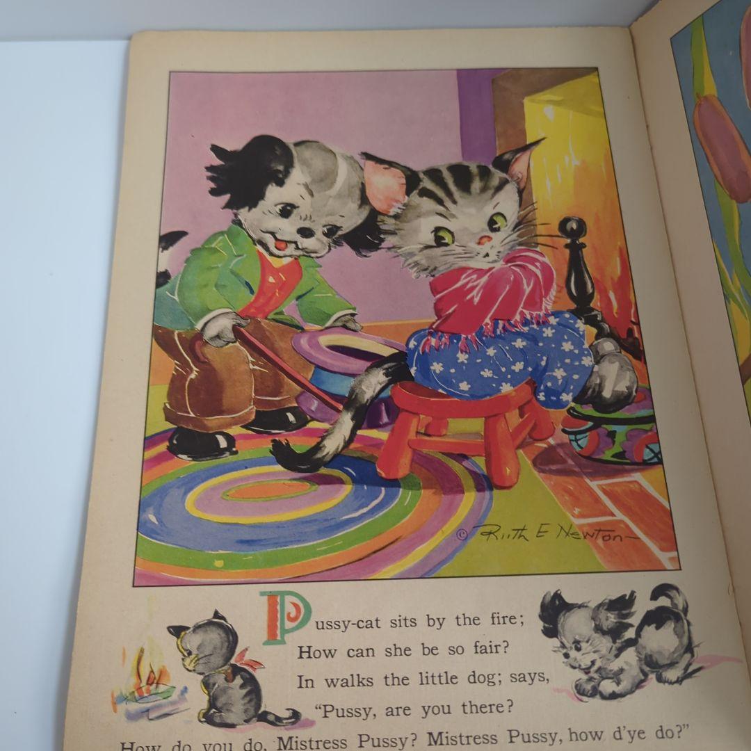 A.Kです　　ビンテージ絵本　ルースニュートン2点おまとめです