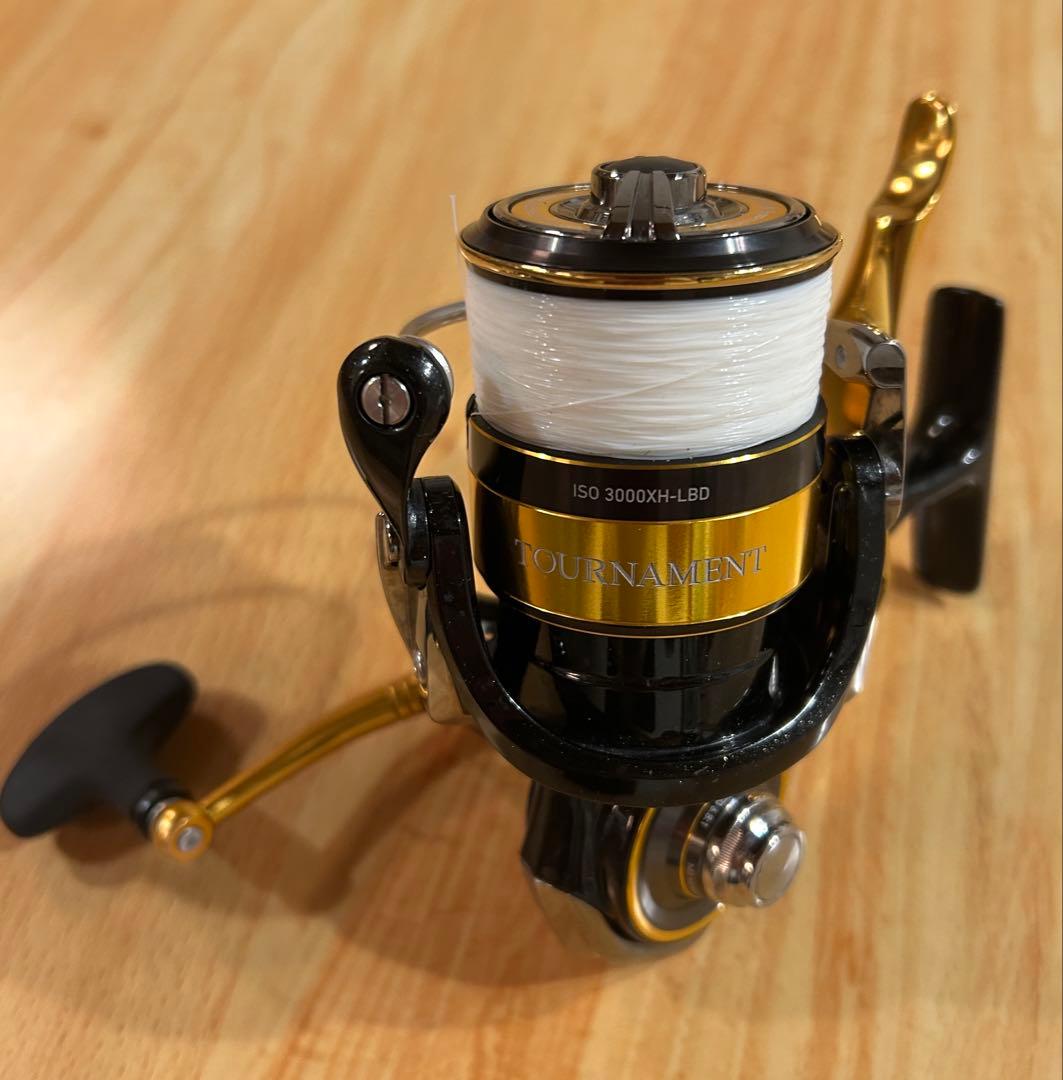 【美品】ダイワ 22トーナメントiso 3000XH-LBD