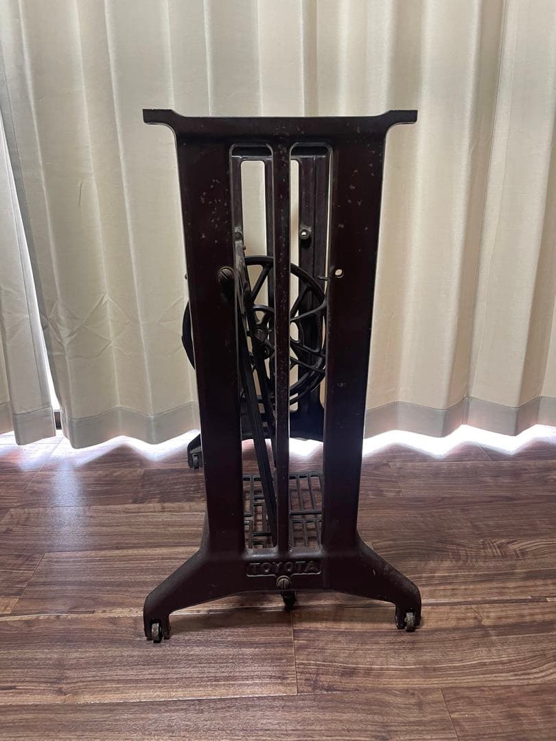 【アンティーク】トヨタ アンティーク テーブル脚 ミシン台