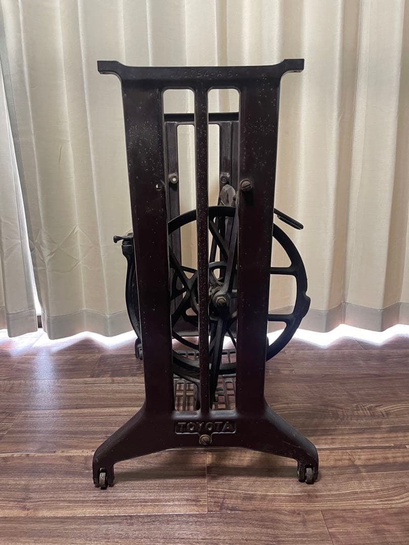 【アンティーク】トヨタ アンティーク テーブル脚 ミシン台
