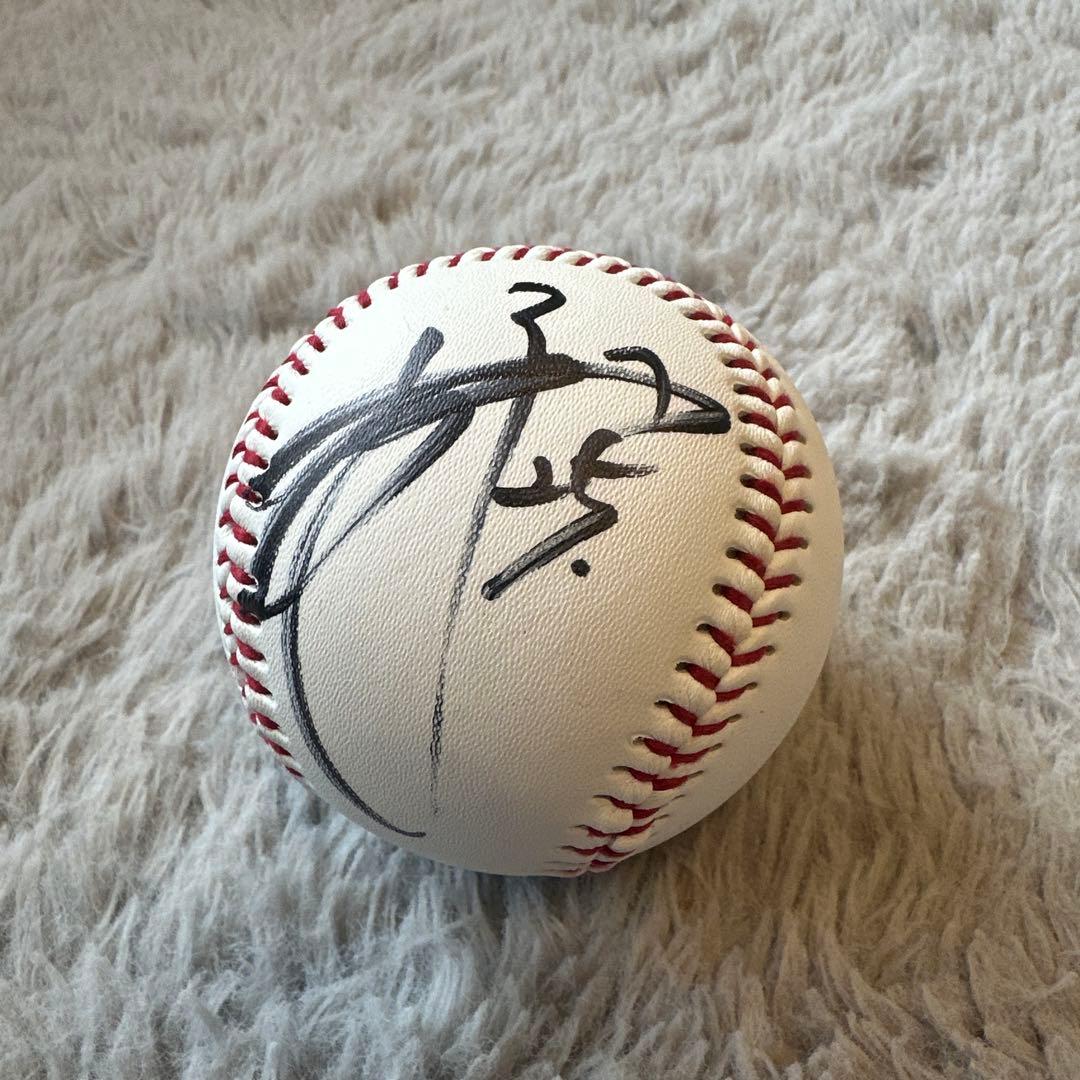【大幅値下げ中】GIANTS岡本和真選手投げ込み直筆サインボール
