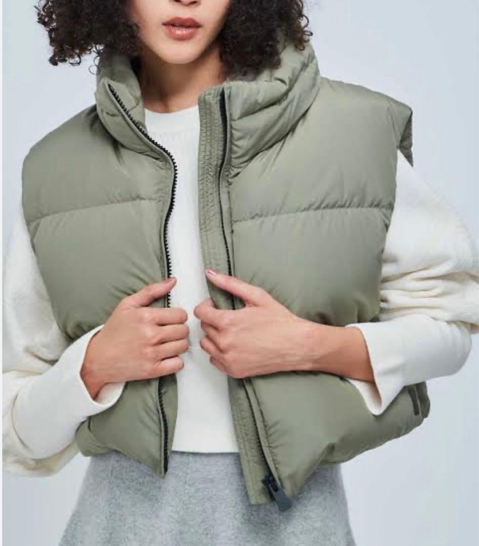 Bacon ブラック　クロップドダウンベスト