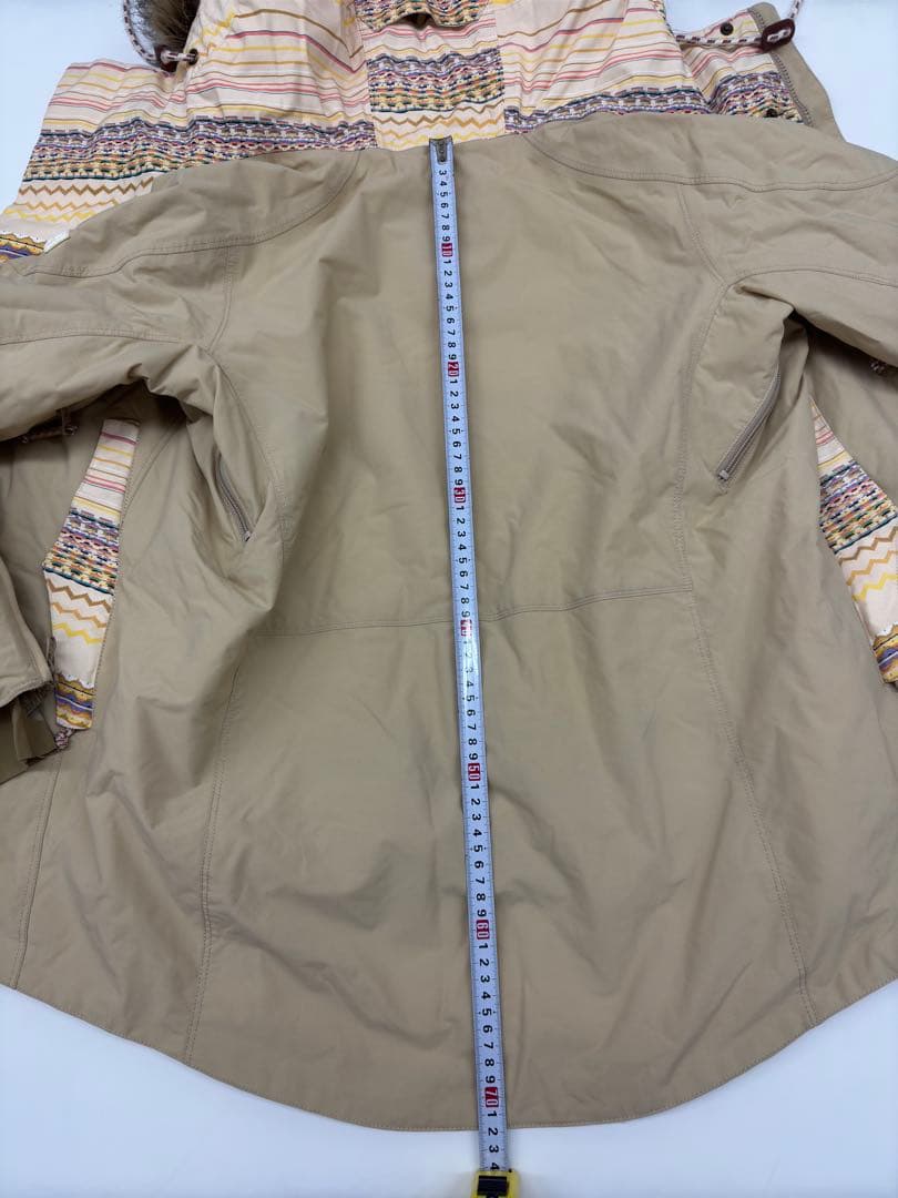 バートン　ベージュファー付きジャケット　サイズs