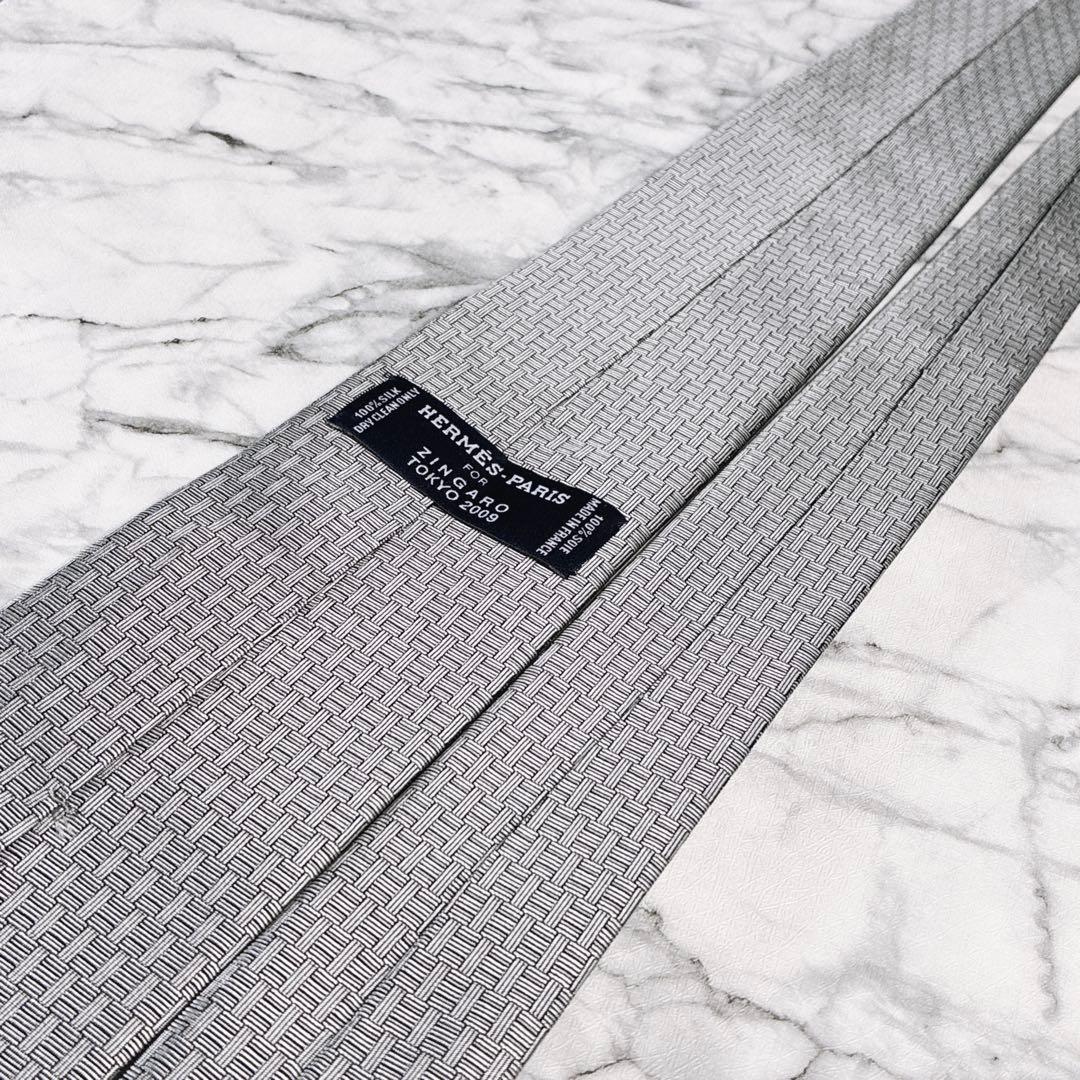 ✨クリーニング済✨エルメス　H柄 胸元ワンポイントホース刺繍ロゴ　ネクタイ