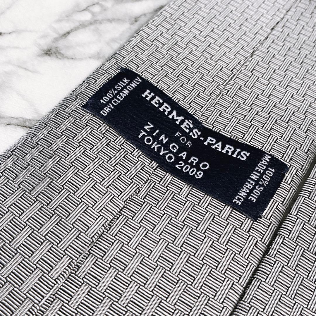 ✨クリーニング済✨エルメス　H柄 胸元ワンポイントホース刺繍ロゴ　ネクタイ